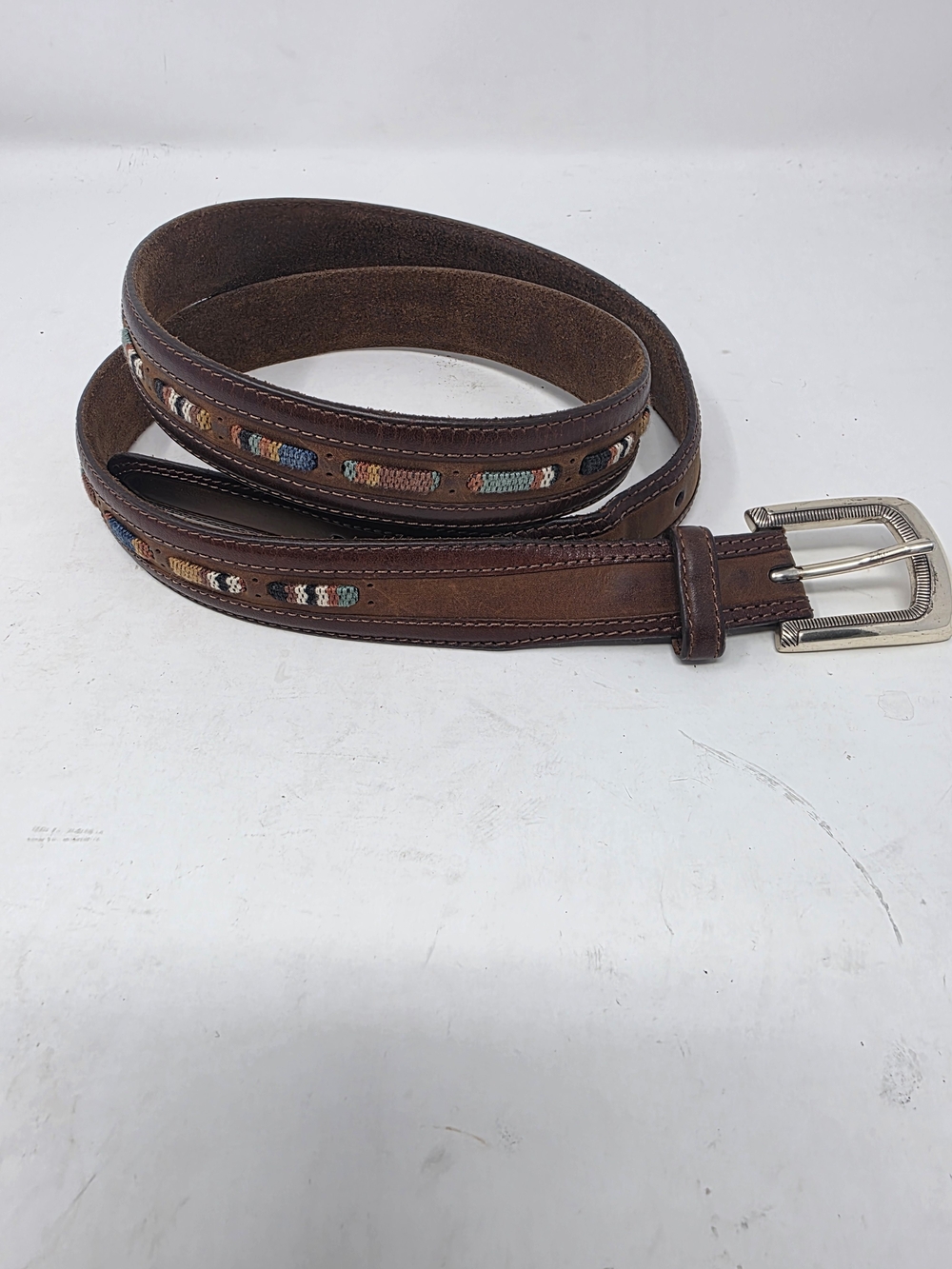 ONYX by Brighton Mens Seacliff Tapered Brown Leather Belt Bead Thread Inlay Sz42